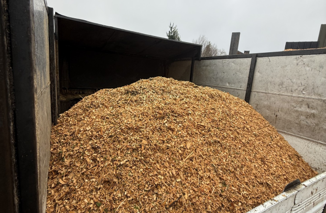 Woodchips for sale suitable for landscaping and garden pathways